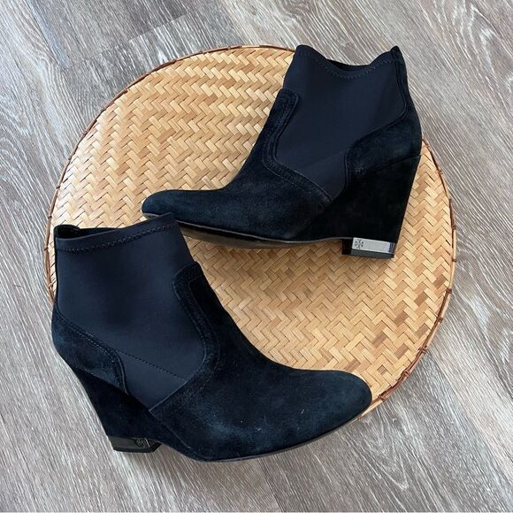 Tory Burch Brenda black leather‎ suede wedge ankle boots women’s size 9.5 - Picture 1 of 5